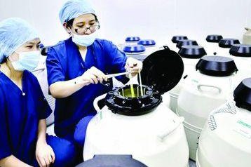 为什么选择皇家生殖遗传医院做试管婴儿？